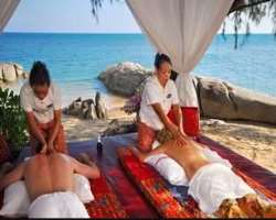 You can also enjoy a massage while overlooking the sea here.